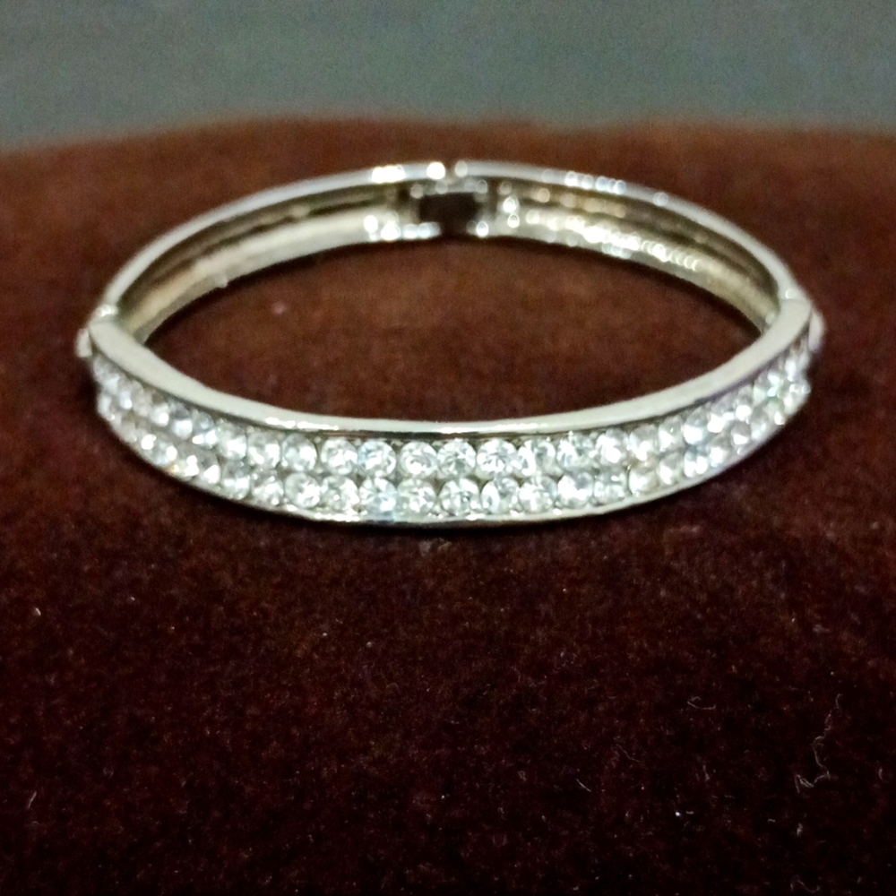 *2/10* Jewel Encrusted Bracelet